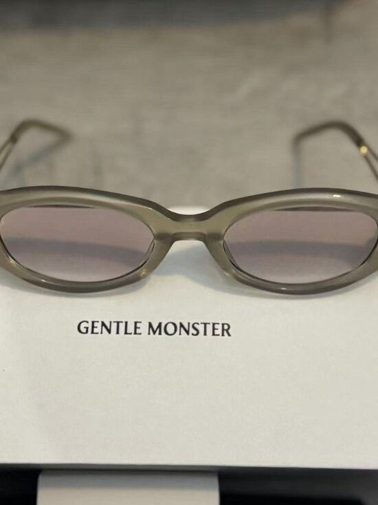 Gentle Monster Transparent Gray Cat Eye Gold Temple Sunglasses main image 10